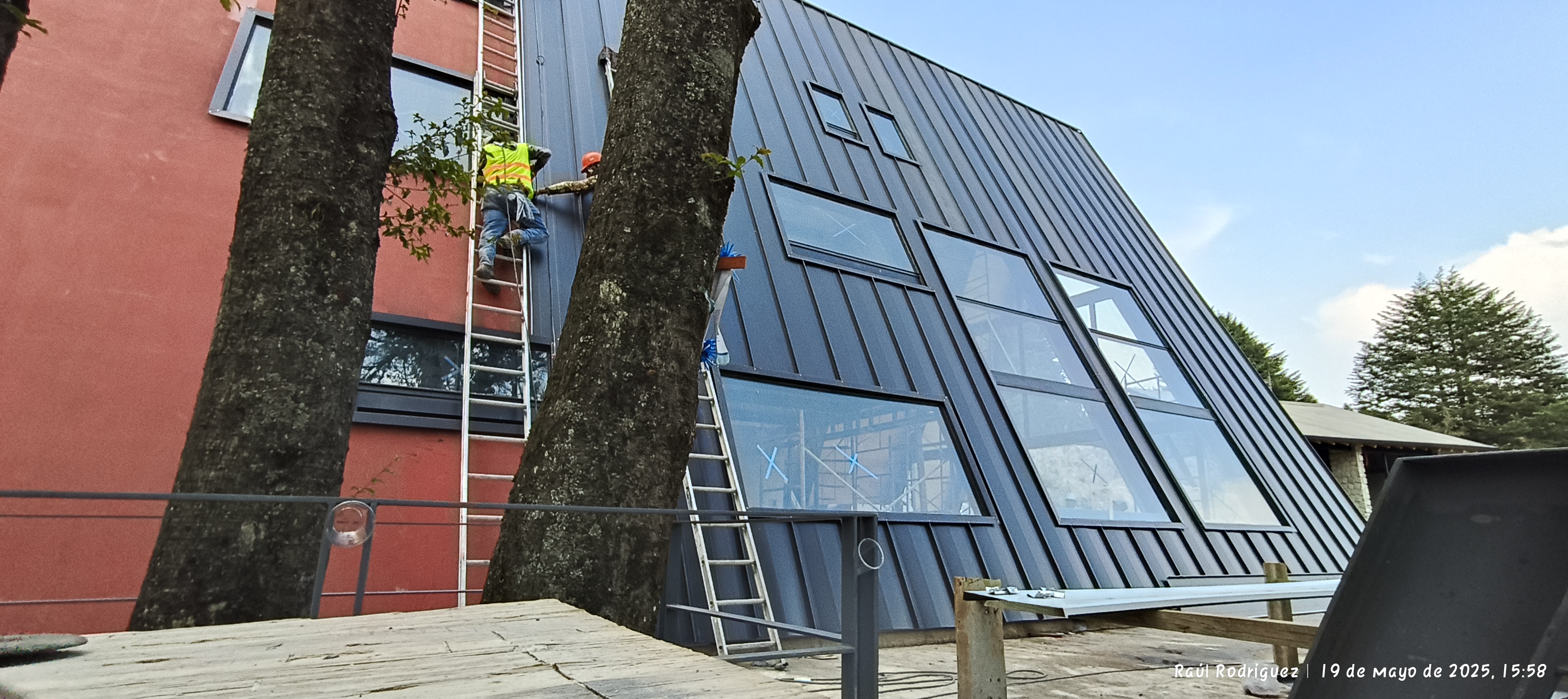 Instalación de techos y estructuras en Querétaro - Proyecto MOBE 10