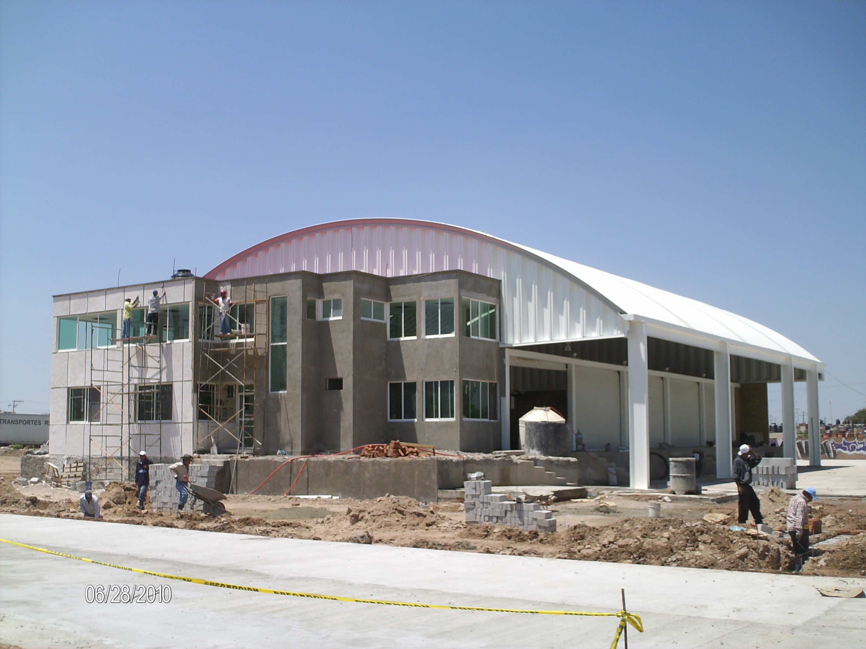 Instalación de techos y estructuras en Querétaro - Proyecto MOBE 19