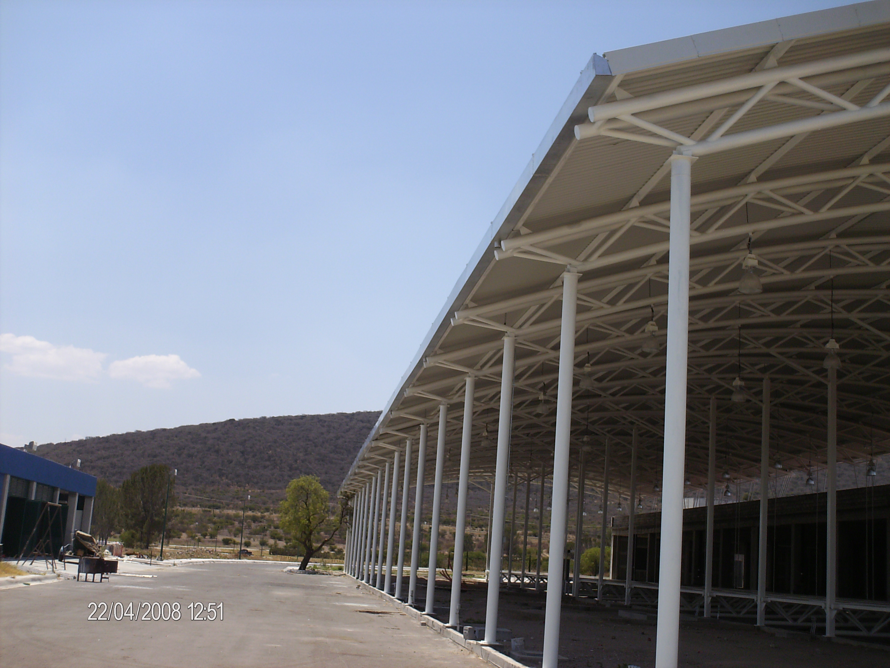 Instalación de techos y estructuras en Querétaro - Proyecto MOBE 35