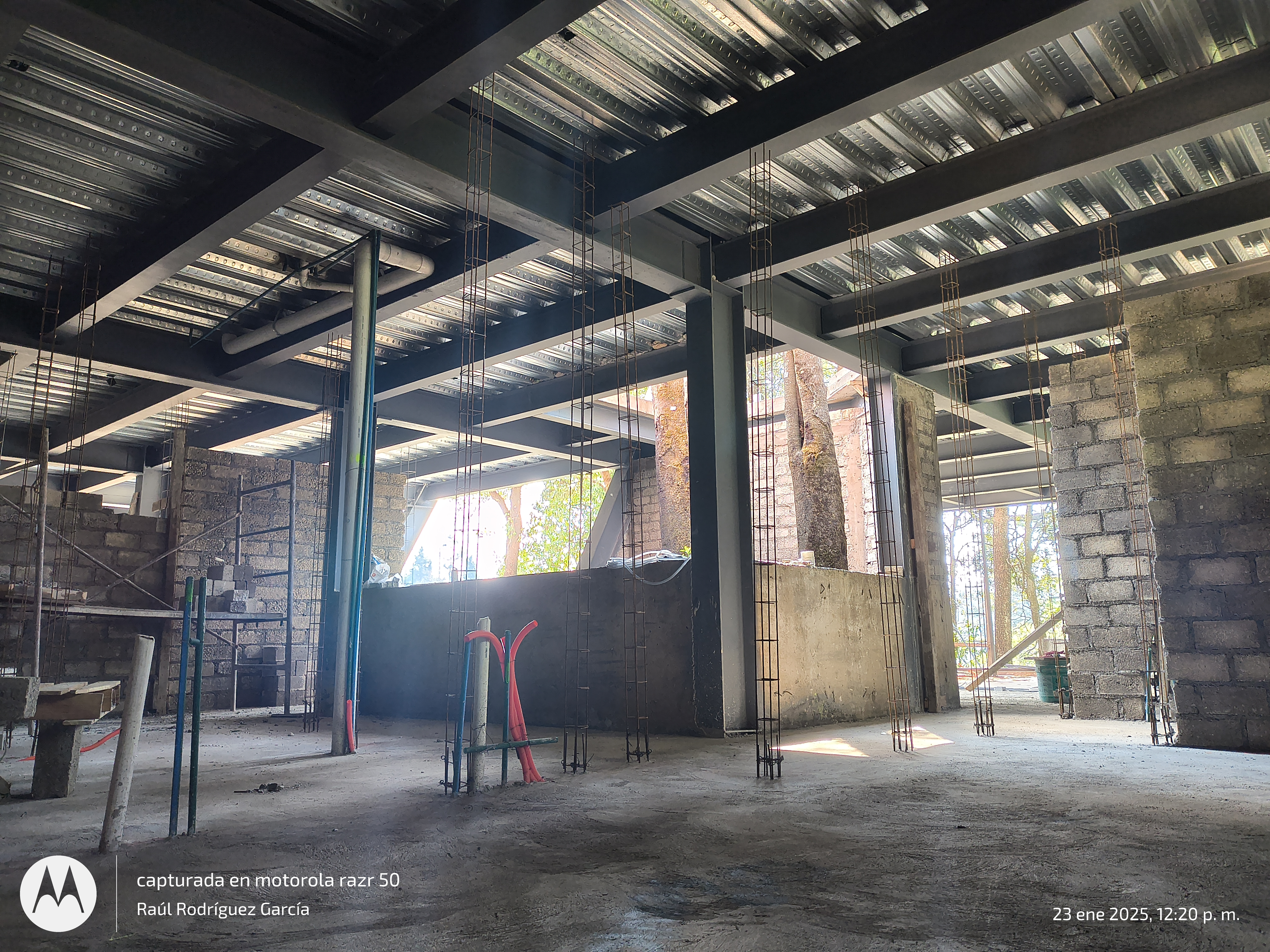 Instalación de techos y estructuras en Querétaro - Proyecto MOBE 44