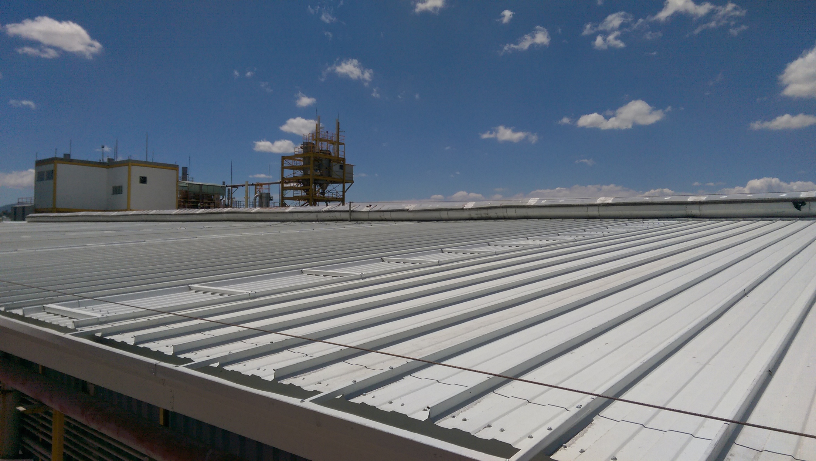 Instalación de techos y estructuras en Querétaro - Proyecto MOBE 51