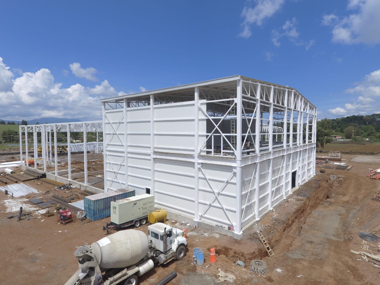 Instalación de techos y estructuras en Querétaro - Proyecto MOBE 9